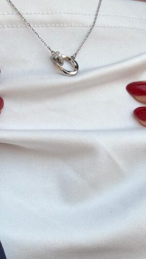 قلادة تعليقة فاخرة من الفضة الإسترلينية 925 بدوائر وقلوب غير منتظمة بزركون مطلي بالفضي للنساء